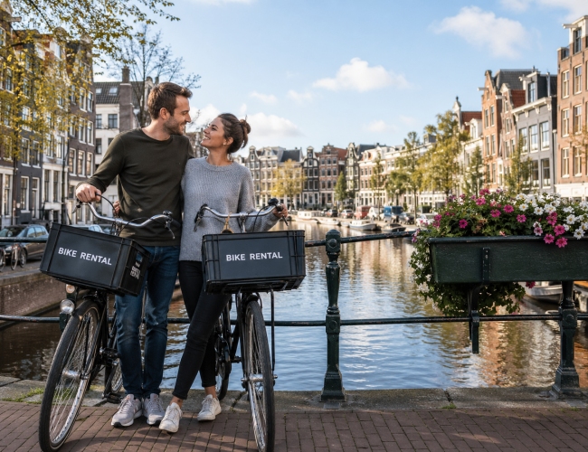 68017772954355 Bike ved kanal actual size.jpg